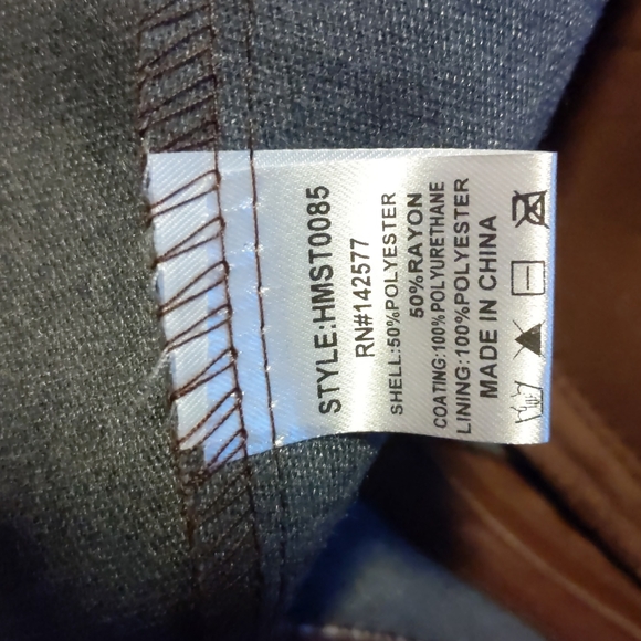 2- Piece Faux Leather Outfit - Picture 6 of 13